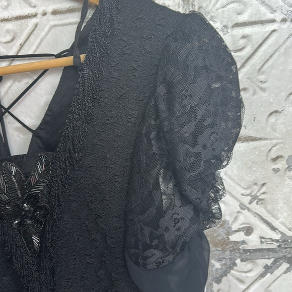 Gorgeous vintage 80s fringe puff sleeve lace dress - Picture 6 of 10